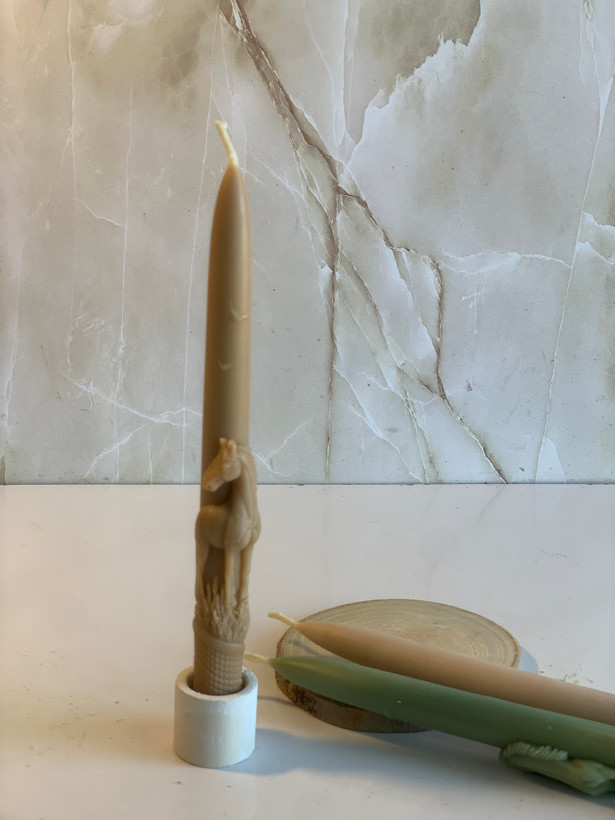 شمع قلمی اسب نماد سال ۱۴۰۵