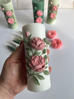 شمع استوانه گلدار مدل پیونی
